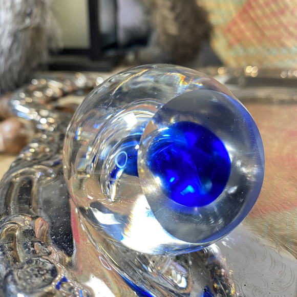 Dynasty Gallery Heirloom Collectibles Handblown Blue Art Glass Paperweight - Picture 3 of 7